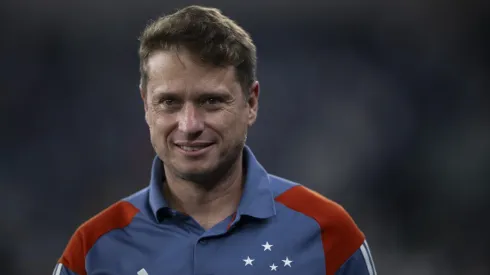 Fernando Seabra, técnico do Cruzeiro, pode ter novos nomes à disposição