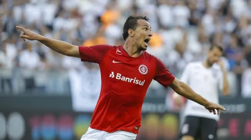 Leandro Damião em ação pelo Inter em 2018.