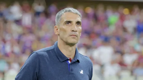 Vojvoda em ação no comando do Leão. Foto: Lucas Emanuel/AGIF