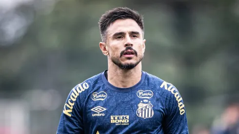 Willian Bigode em treino do Santos. O atacante está na lista preocupante