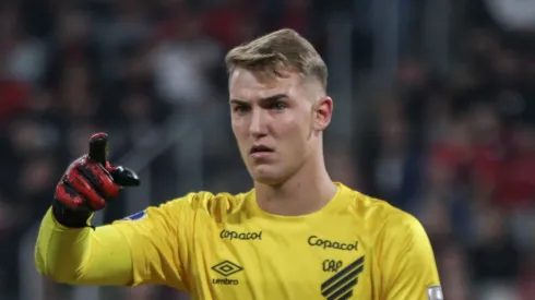 Léo Linck em ação pelo CAP. Foto: Robson Mafra/AGIF