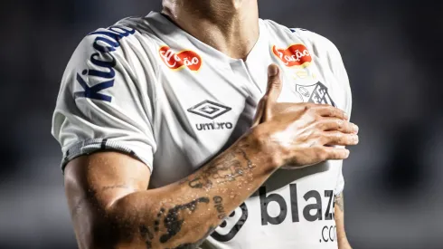 Santos acerta renovação com Umbro. Foto: Raul Baretta/ Santos/ Flickr