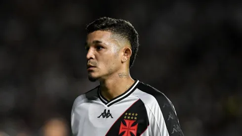 Adson assume protagonismo sob o comando de Rafael Paiva. Foto: Thiago Ribeiro/AGIF