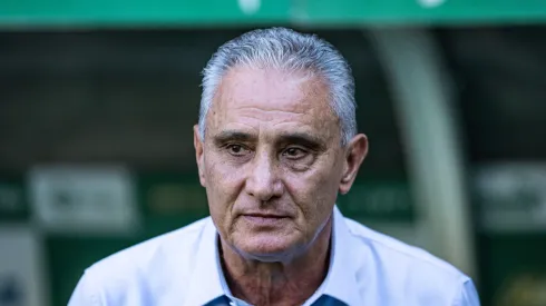 Tite durante o confronto do Brasileirão contra o Palestra. Foto: Leonardo Lima/AGIF