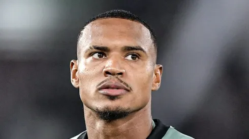 John Victor é titular do Glorioso. Foto: Thiago Ribeiro/AGIF