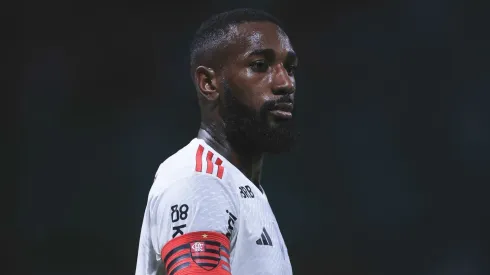 Flamengo reclamou de um pênalti em Gerson.