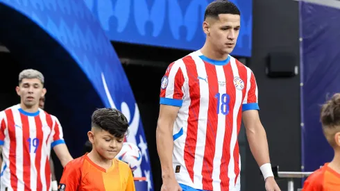 Alex Arce disputou a última Copa América pela seleção paraguaia. Foto: Christopher Trim