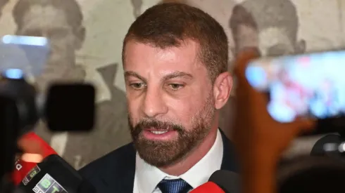 Vasco, de Pedrinho, tomou 'chapéu' do Flamengo por atacante de 23 anos