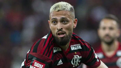Léo Duarte durante partida entre Flamengo e Athletico/PR, no Maracanã, pelo Campeonato Brasileiro de 2019, no dia 17/07. Foto: Celso Pupo/IMAGO/Fotoarena
