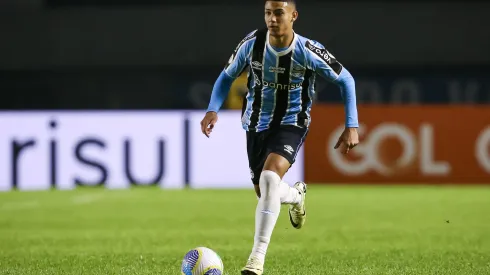 Jogador do Grêmio. (Foto de Pedro H. Tesch/Getty Images)