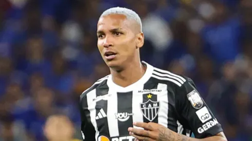 Deyverson durante partida entre Cruzeiro e Atlético-MG, no Mineirão, pelo Campeonato Brasileiro, no dia 10/08/2024.