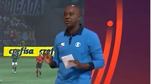 comentarista de arbitragem analisou o lance polêmico