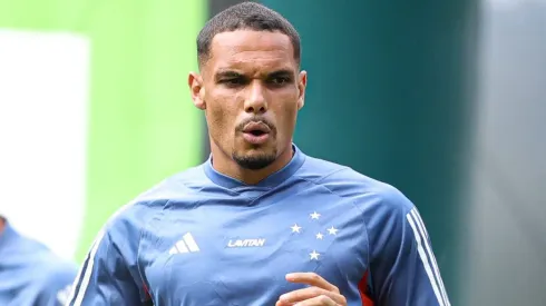 Cruzeiro vendeu Neris recentemente.