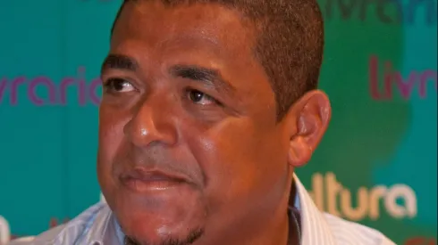 Situação no Corinthians é analisada por Vampeta - Foto: IMAGO/Fotoarena.Vampeta - Durante Lancamento do livro do Vampeta. Livraria Cultura - Av. Paulista - Sao Paulo/SP, Brasil 07/12/2012. x(144)xFßbioxGuinalzx/xFotoarenax PUBLICATIONxNOTxINxBRA; Fussball BRA privat Buchvorstellung xsp x1x 2012 hoch
Image number 12078274 date 07 12 2012 Copyright imago Vampeta Durante Do Livro Do Vampeta Cultura AV Paulista Sao Paulo SP Brasil 07 12 2012 X 144 xFotoarenax PUBLICATIONxNOTxINxBRA Football BRA Private Paper presented x1x 2012 vertical