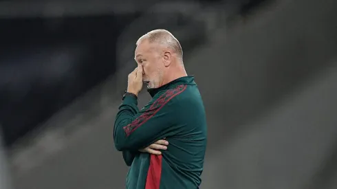 Mano é surpreendido com a possibilidade de perder lateral