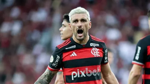 Tite prepara mudança importante no elenco, mas Arrascaeta permanece