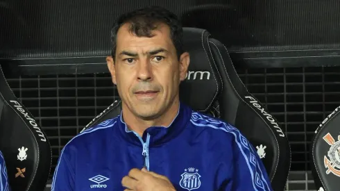 Carille foi o principal responsável por assinatura de contrato de lateral até 2028