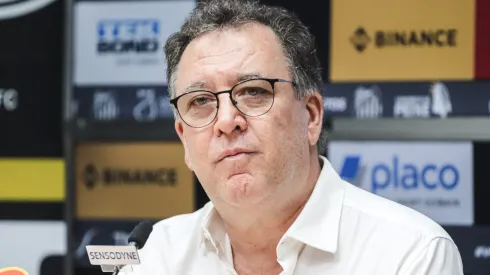 Presidente do Peixe durante coletiva de imprensa