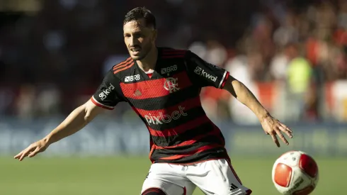 Matías Viña no Flamengo. Foto: Jorge Rodrigues/AGIF