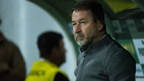 Augusto Melo não consegue contratar atacante argentino.