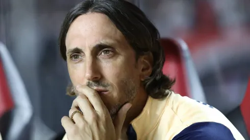 Zubeldía precisou mudar seus planos de escalação contra o Goiás