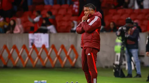 Treinador do Internacional durante a partida com o Juventude