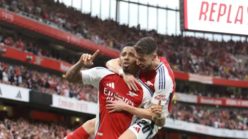 Gabriel Jesus comemorando seu gol pelo Arsenal diante do Bayer Leverkusen. (Photo by Warren Little/Getty Images)
