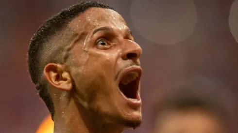 Juba comemorando gol contra o Vitória. Foto: Jhony Pinho/AGIF