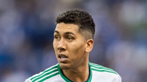 Roberto Firmino ajuda em negociação no Al-Ahli.