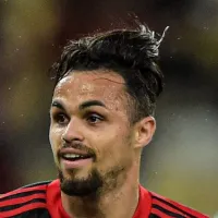 Michael se despede do Al-Hilal e Flamengo acerta volta do atacante