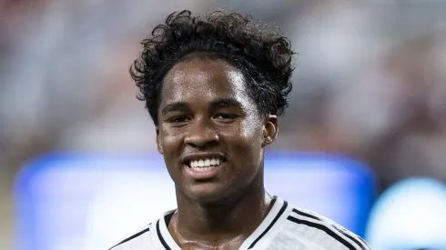 Endrick durante amistoso contra o Barça. Foto: Ira L. Black/Getty Images