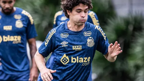 Vai ficar? Santos está perto de definir futuro de lateral-esquerdo Dodô