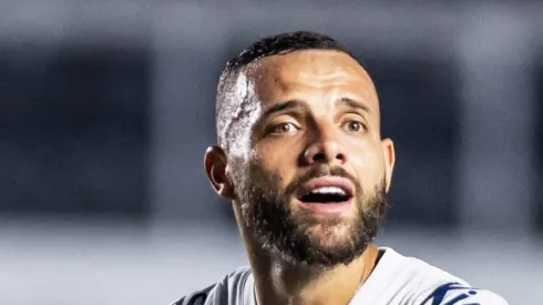 Guilherme, jogador do Santos, entrou no noticiário rubro-negro.