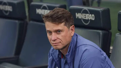 Fernando Seabra pode atingir a sua pior sequência pelo Cruzeiro. Foto: Gilson Lobo/AGIF