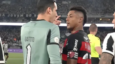Bruno Henrique acusa Gatito de agressão após goleada do Botafogo - Foto: Reprodução/SporTV