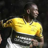 Criciúma x Vasco: torcida do Tigre muda descrição de Bolasie no Wikipedia