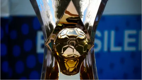 Foto: Alexandre Schneider/Getty Images - Troféu do Campeonato Brasileiro
