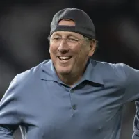 R$65 milhões: John Textor mantém insistência na contratação de Jair, zagueiro do Santos