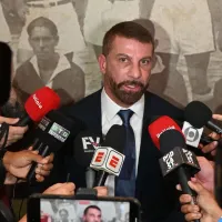 Pedrinho revela que o Vasco está negociando com o atacante chileno Jean Meneses