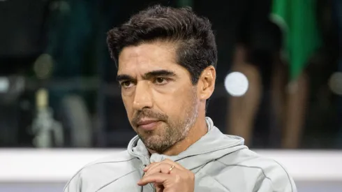 Abel Ferreira durante jogo diante do Mais Querido.