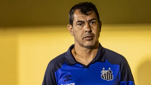 Patrick não vem ganhando chances com Carille no Santos.