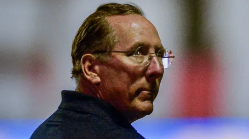 BA – SALVADOR – 11/07/2024 – BRASILEIRO A 2024, VITORIA X BOTAFOGO – John Textor dono da SAF do Botafogo antes da partida contra o Vitoria no estadio Barradao pelo campeonato Brasileiro A 2024.