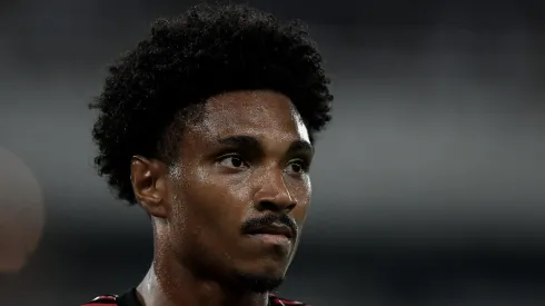 RJ - Rio de Janeiro - 23/02/2022 - CARIOCA 2022, BOTAFOGO X FLAMENGO - Vitinho jogador do Flamengo durante partida contra o Botafogo no estadio Engenhao pelo campeonato Carioca 2022. Foto: Thiago Ribeiro/AGIF