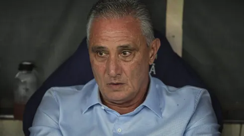 Tite chegou ao Brasil e foi logo internado