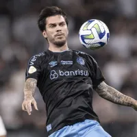 Nathan vai embora do Grêmio? Conselho pressiona e Renato toma decisão de manter volante no elenco