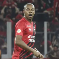 Fernandinho sente a coxa e pode desfalcar Atlhetico-PR contra o Vasco