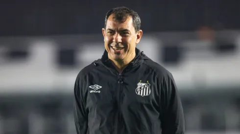 Treinador busca voltar a vencer após derrota na última partida