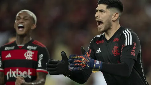 Agustín Rossi goleiro do Flamengo durante partida contra o Gremio no estadio Maracana pelo campeonato Brasileiro A 2024