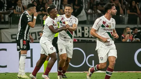 MG - BELO HORIZONTE - 24/08/2024 - BRASILEIRO A 2024, ATLETICO-MG X FLUMINENSE - Arias jogador do Fluminense comemora seu gol durante partida contra o Atletico-MG no estadio Mineirao pelo campeonato Brasileiro A 2024. Foto: Fernando Moreno/AGIF