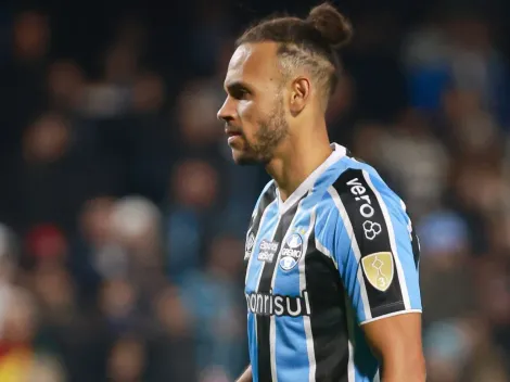 Braithwaite reclama de Renato por substituição no Grêmio